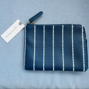 NWT Anthropologie Camilla Makeup Case Navy/White